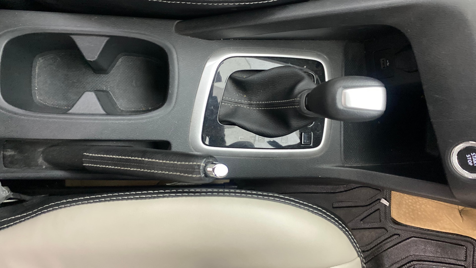 Used 2023 Nissan Magnite Used 2023 Nissan Magnite