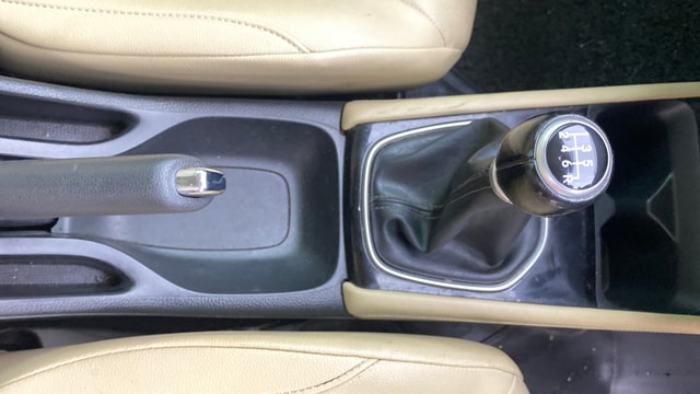 View Honda City ZX Image 42 Used Honda City ZX Image 42
