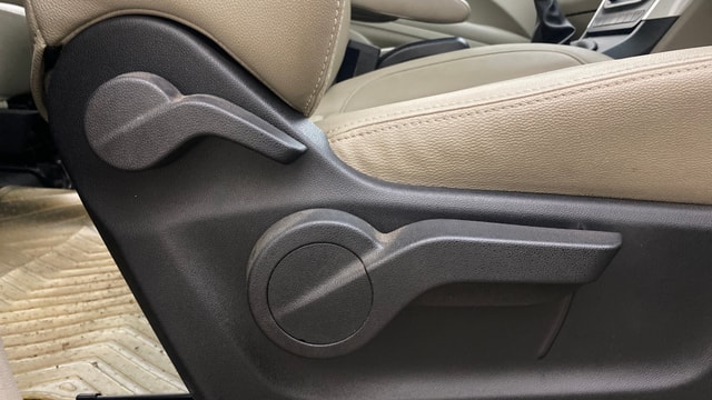 View Mahindra Marazzo Image 20 Used Mahindra Marazzo Image 20