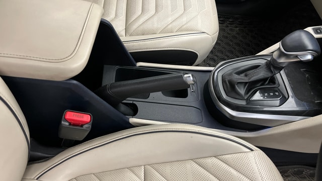 View Kia Carens Image 43 Used Kia Carens Image 43