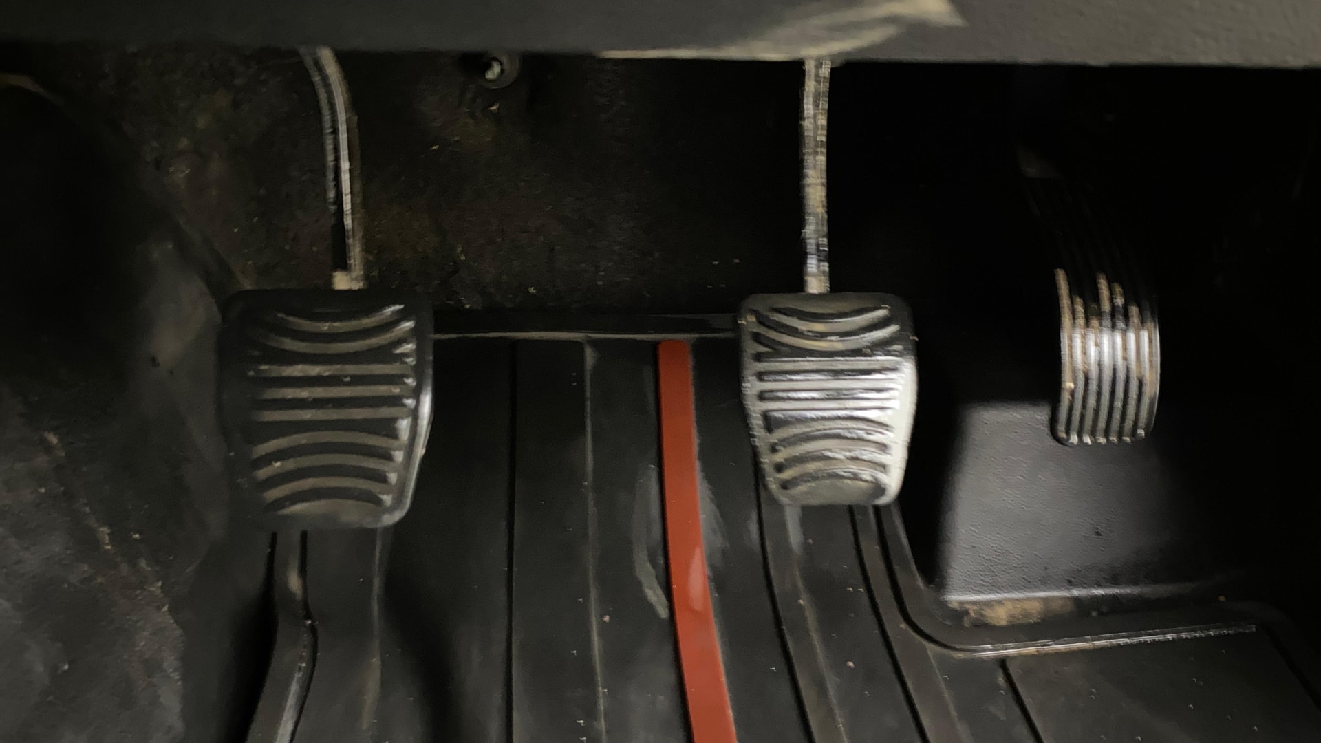 View 2022 Mahindra Thar AX Standard Manual Soft Top 6 Seater Image 28 Used 2022 Mahindra Thar AX Standard Manual Soft Top 6 Seater Image 28