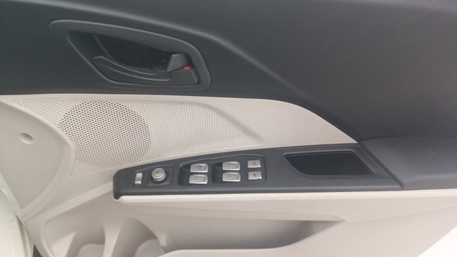 View Mahindra XUV300 Image 32 Used Mahindra XUV300 Image 32