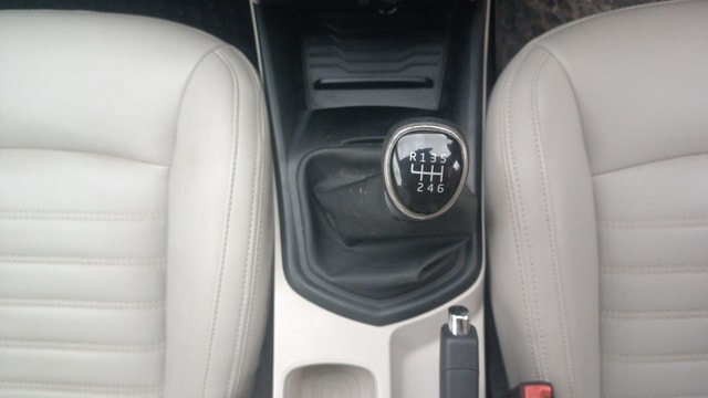View Mahindra XUV300 Image 37 Used Mahindra XUV300 Image 37