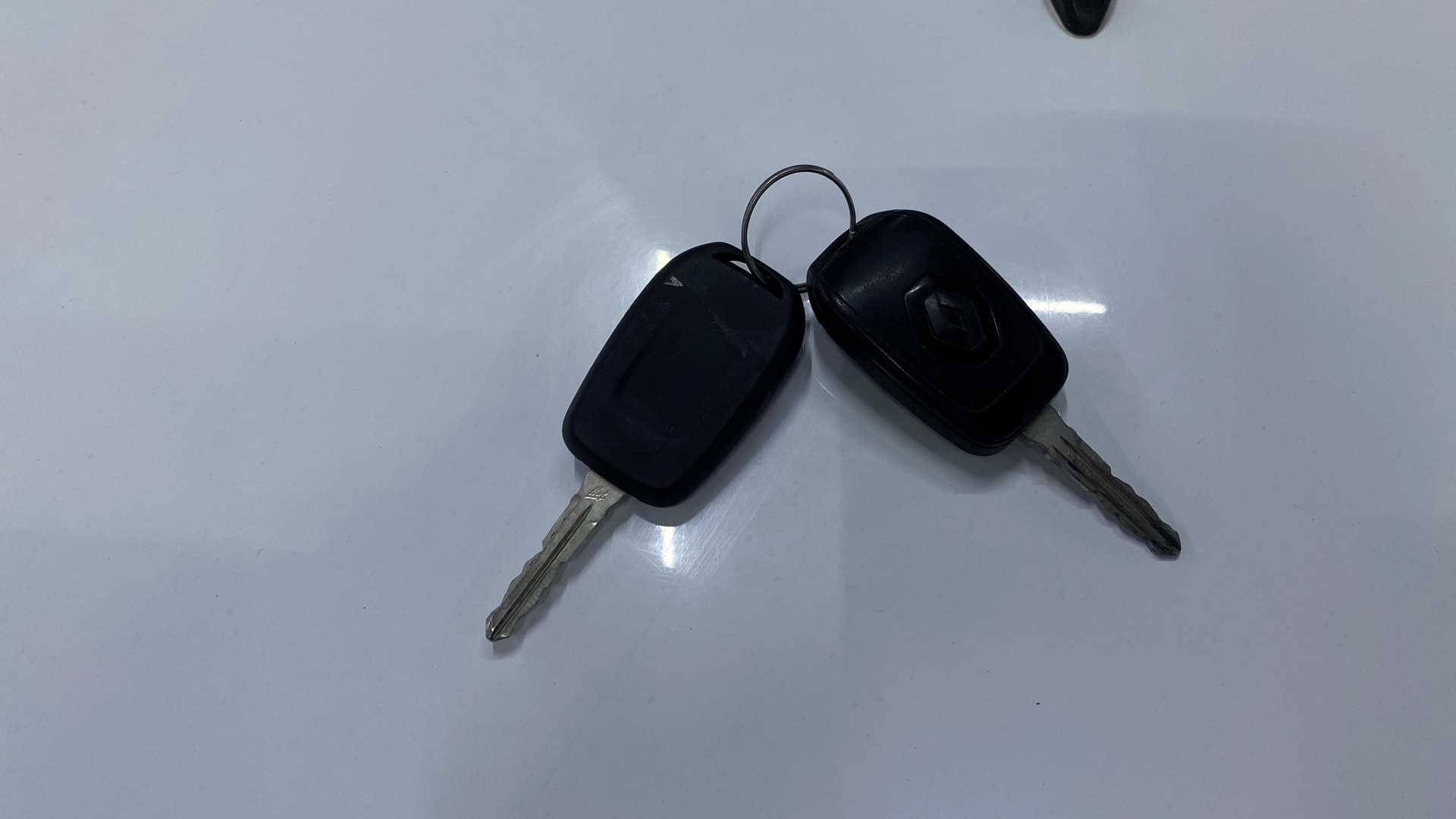 View 2024 Renault Triber RXE Image 19 Used 2024 Renault Triber RXE Image 19