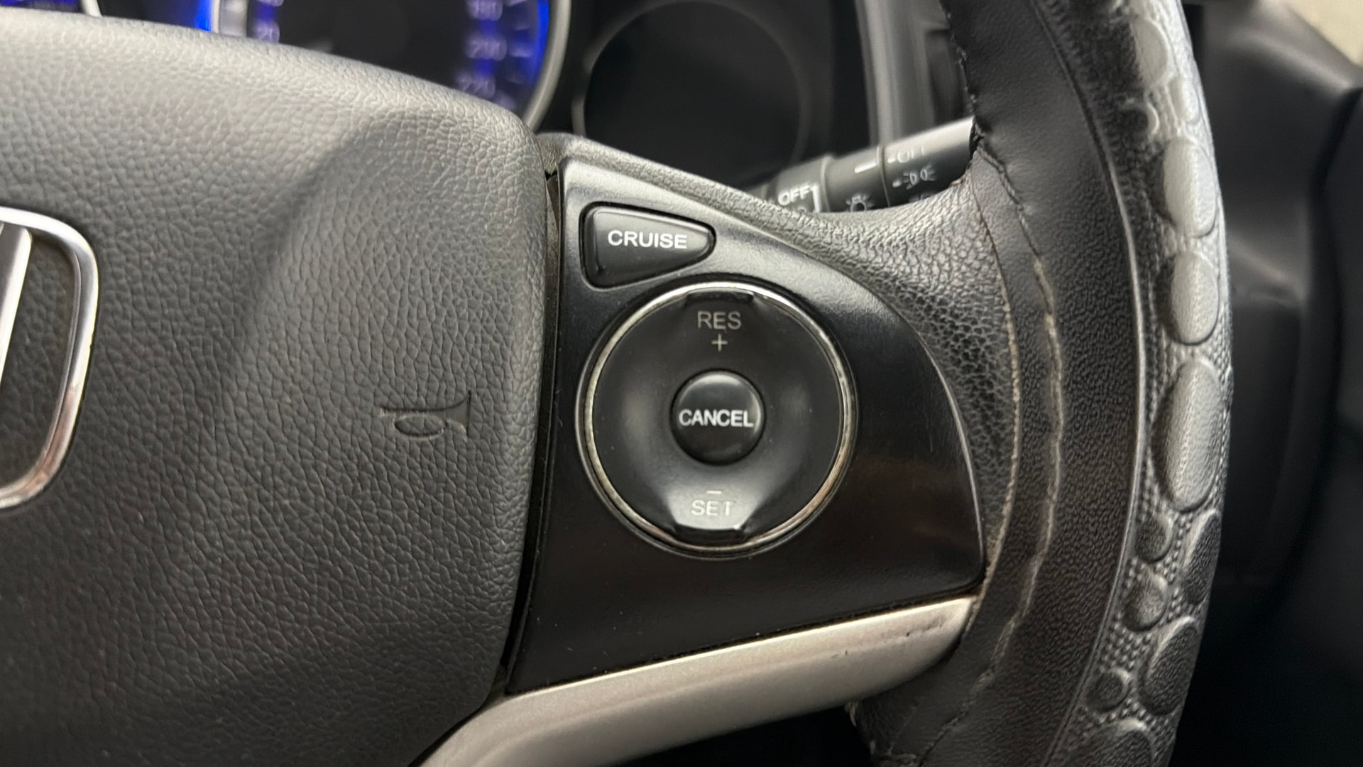 View 2022 Honda WR-V S MT Diesel Edge Edition Image 3 Used 2022 Honda WR-V S MT Diesel Edge Edition Image 3