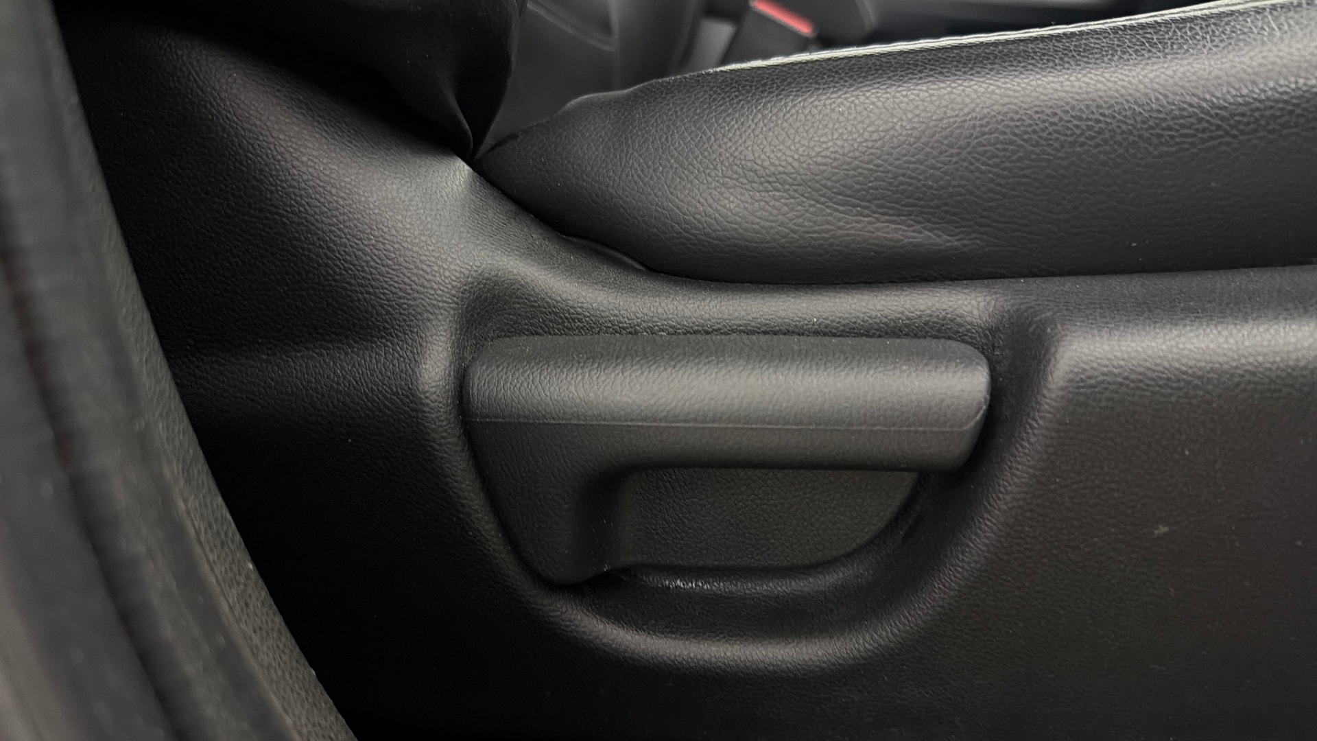 View 2022 Honda WR-V S MT Diesel Edge Edition Image 19 Used 2022 Honda WR-V S MT Diesel Edge Edition Image 19
