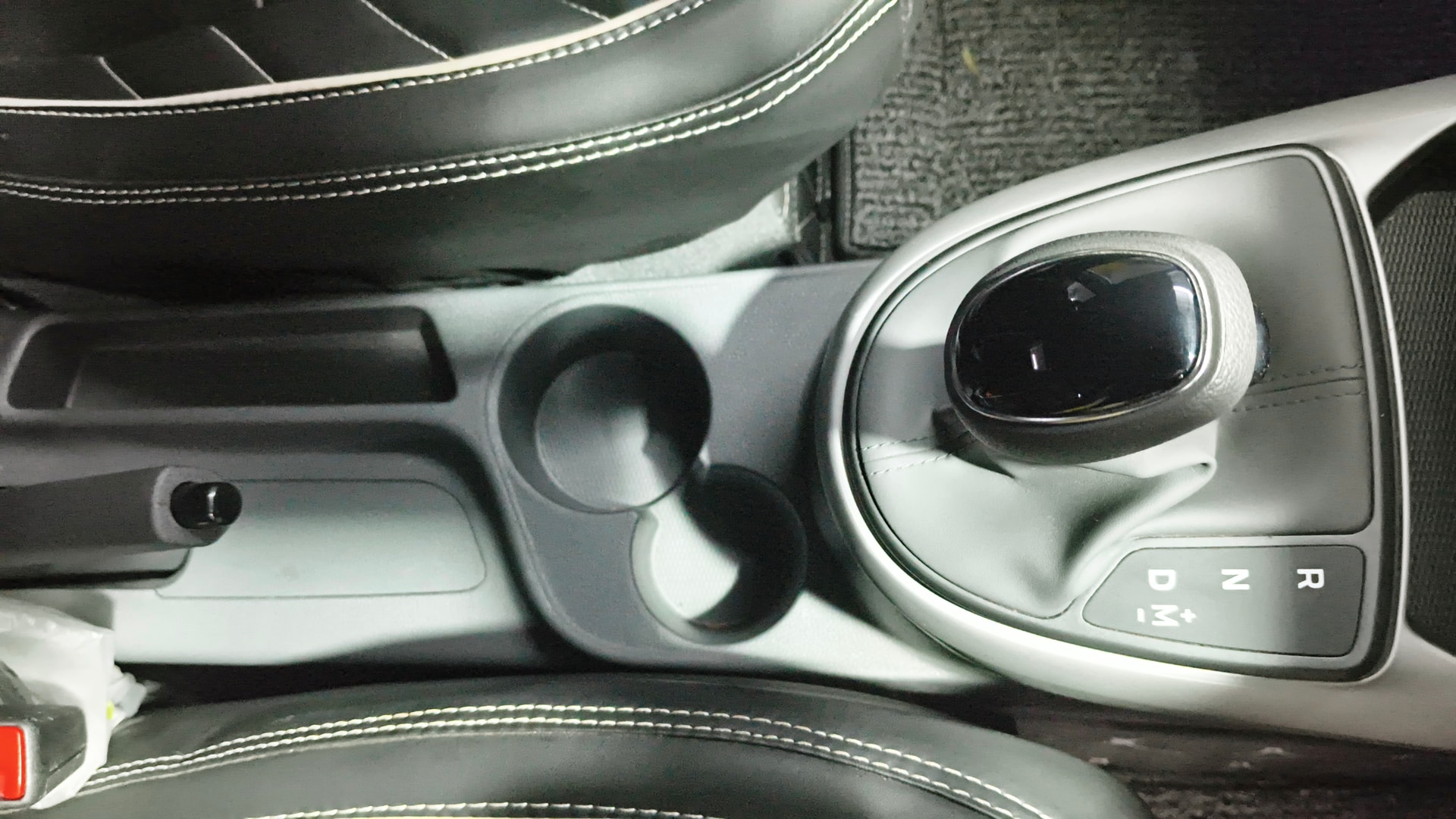 View 2025 Hyundai Grand i10 Nios Sportz Petrol AMT Image 40 Used 2025 Hyundai Grand i10 Nios Sportz Petrol AMT Image 40