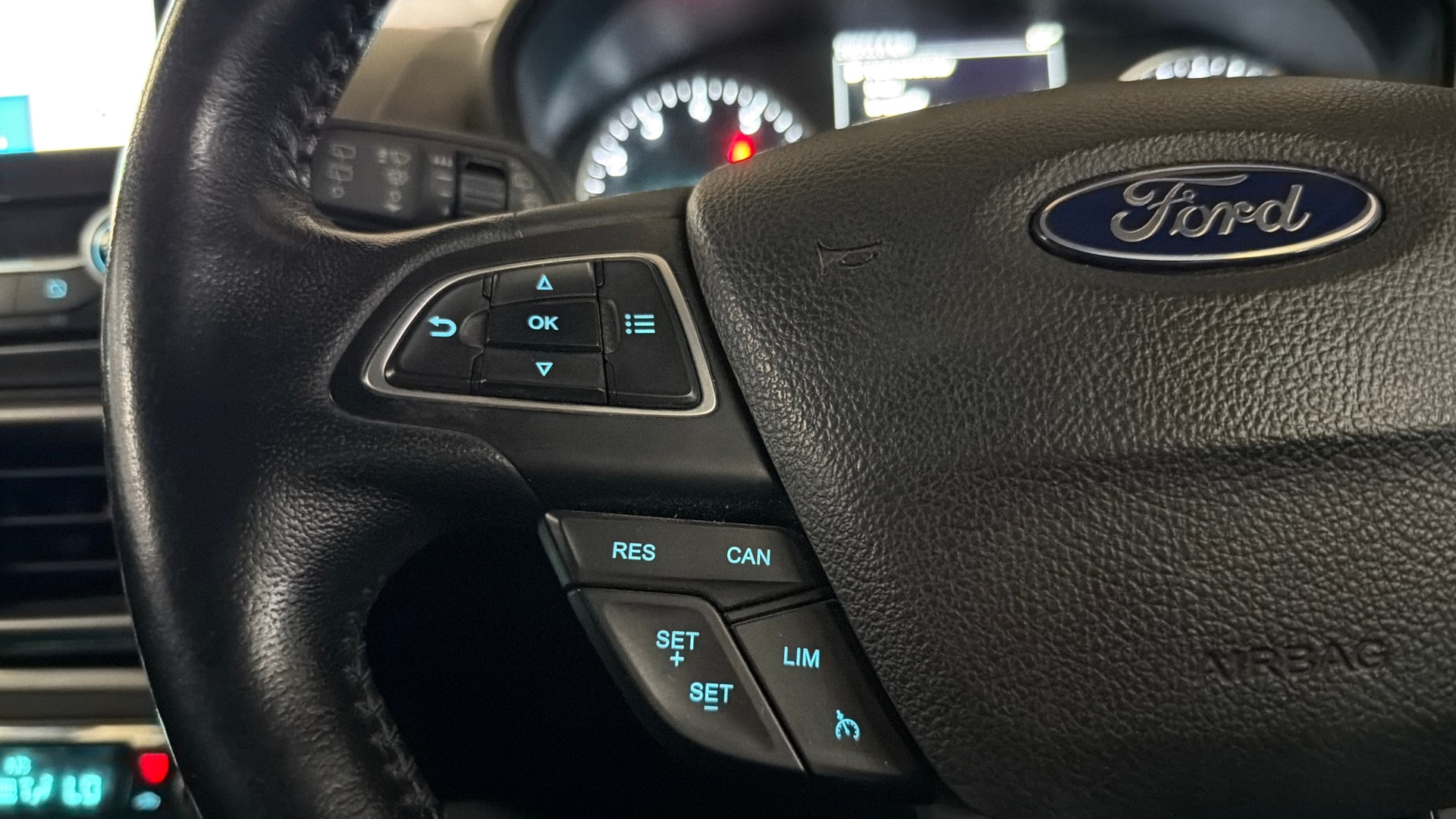 View 2019 Ford EcoSport 1.5 TDCi Diesel Ambiente BS IV Image 3 Used 2019 Ford EcoSport 1.5 TDCi Diesel Ambiente BS IV Image 3