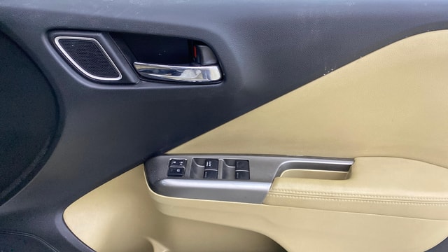 View Honda City ZX Image 35 Used Honda City ZX Image 35