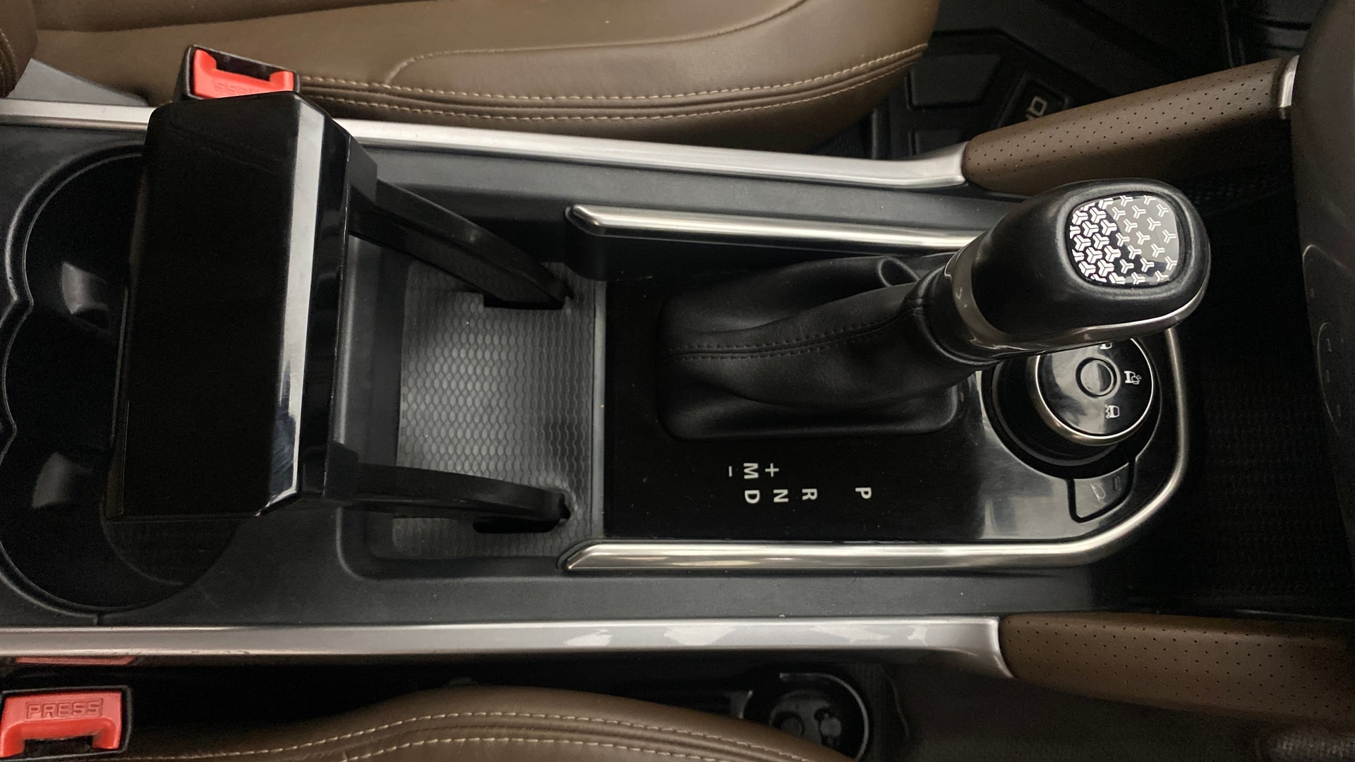 View 2021 Tata Harrier XE Image 40 Used 2021 Tata Harrier XE Image 40