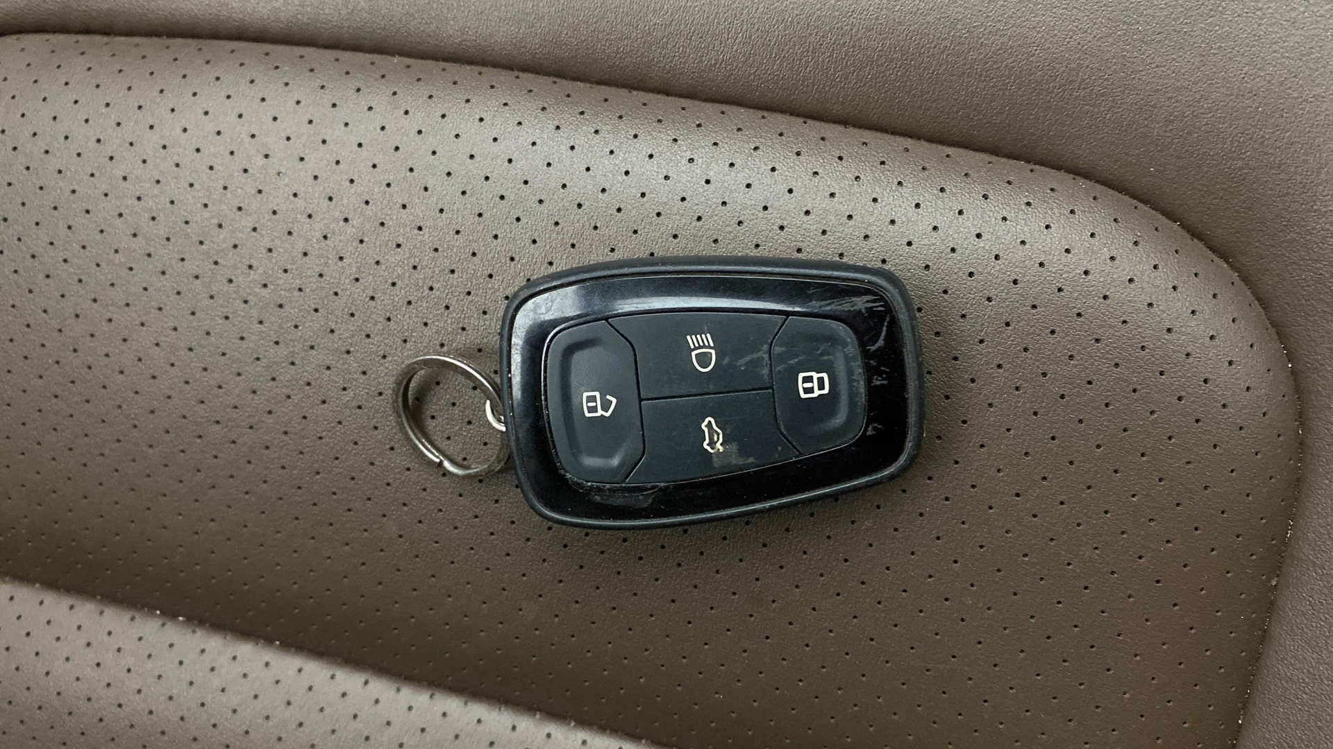 View 2021 Tata Harrier XE Image 28 Used 2021 Tata Harrier XE Image 28