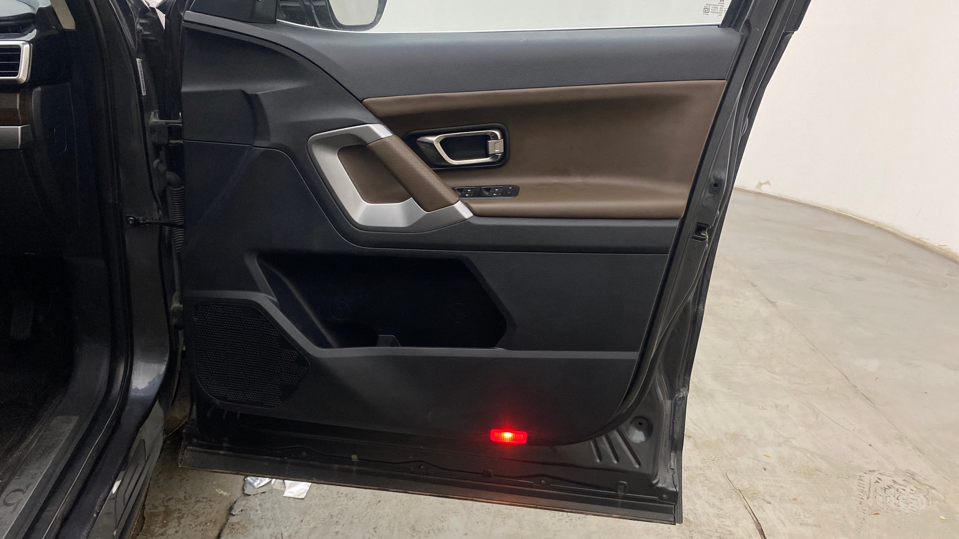 View 2021 Tata Harrier XE Image 34 Used 2021 Tata Harrier XE Image 34