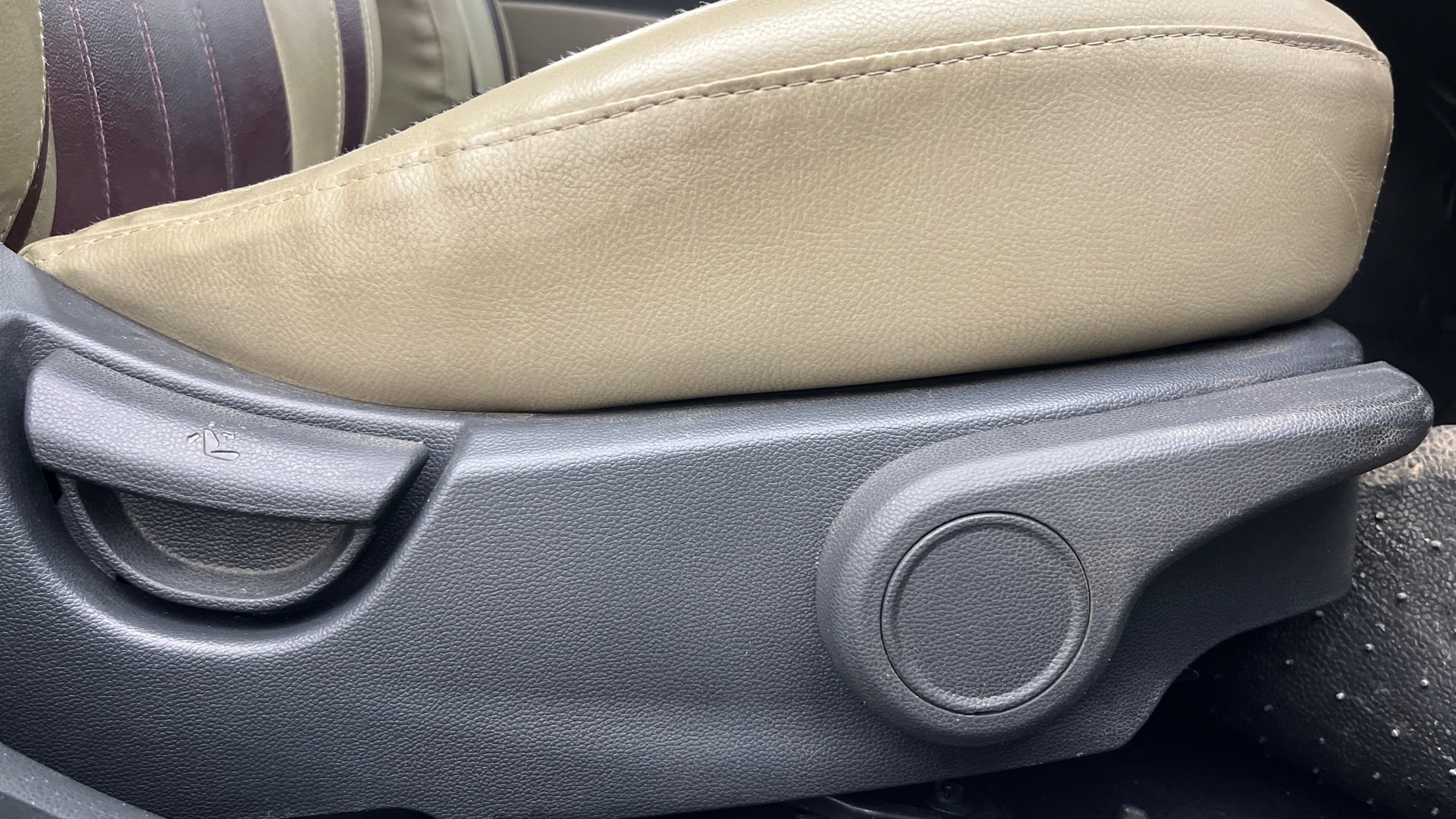 View 2014 Hyundai Xcent S AT (O) Petrol Image 18 Used 2014 Hyundai Xcent S AT (O) Petrol Image 18