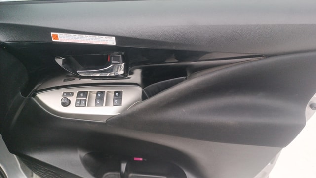 View Toyota Innova Crysta Image 40 Used Toyota Innova Crysta Image 40