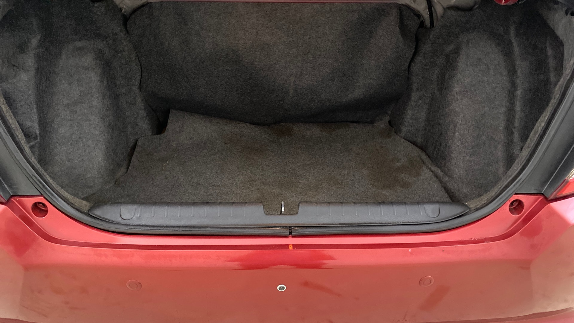 View 2018 Honda Amaze E MT Petrol BS IV Image 10 Used 2018 Honda Amaze E MT Petrol BS IV Image 10