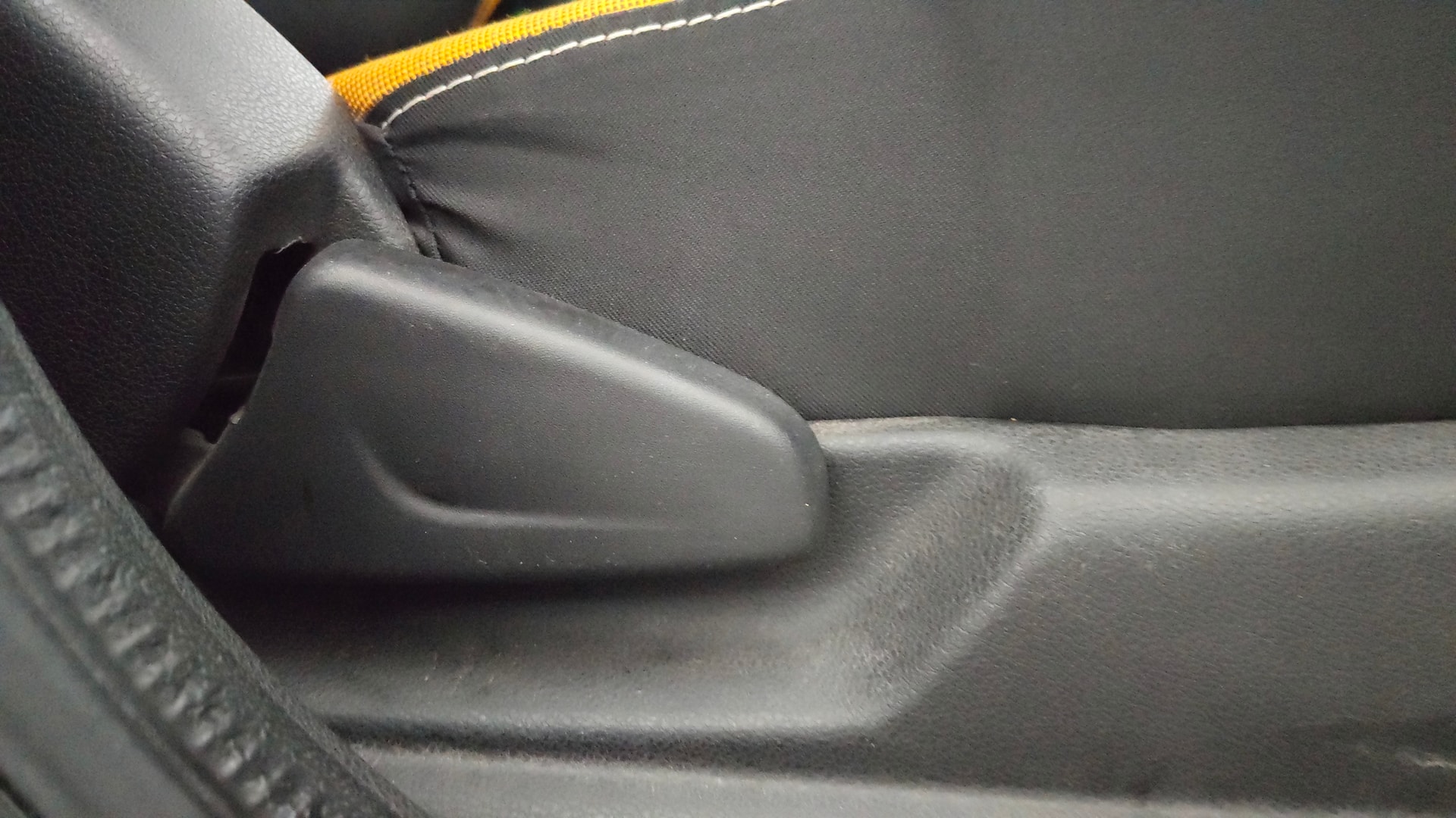 View 2023 Renault Kwid RXL 1.0 BS IV Image 18 Used 2023 Renault Kwid RXL 1.0 BS IV Image 18
