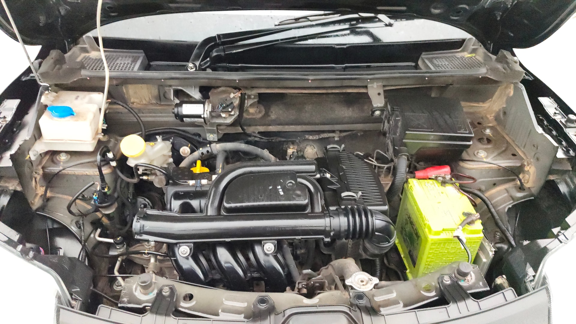 View 2023 Renault Kwid RXL 1.0 BS IV Image 41 Used 2023 Renault Kwid RXL 1.0 BS IV Image 41