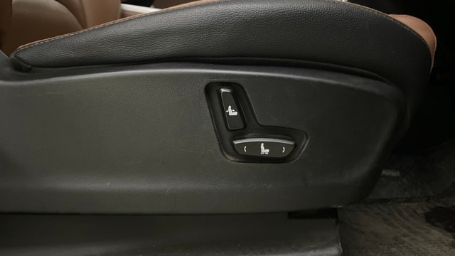 View MG Hector Plus Image 12 Used MG Hector Plus Image 12