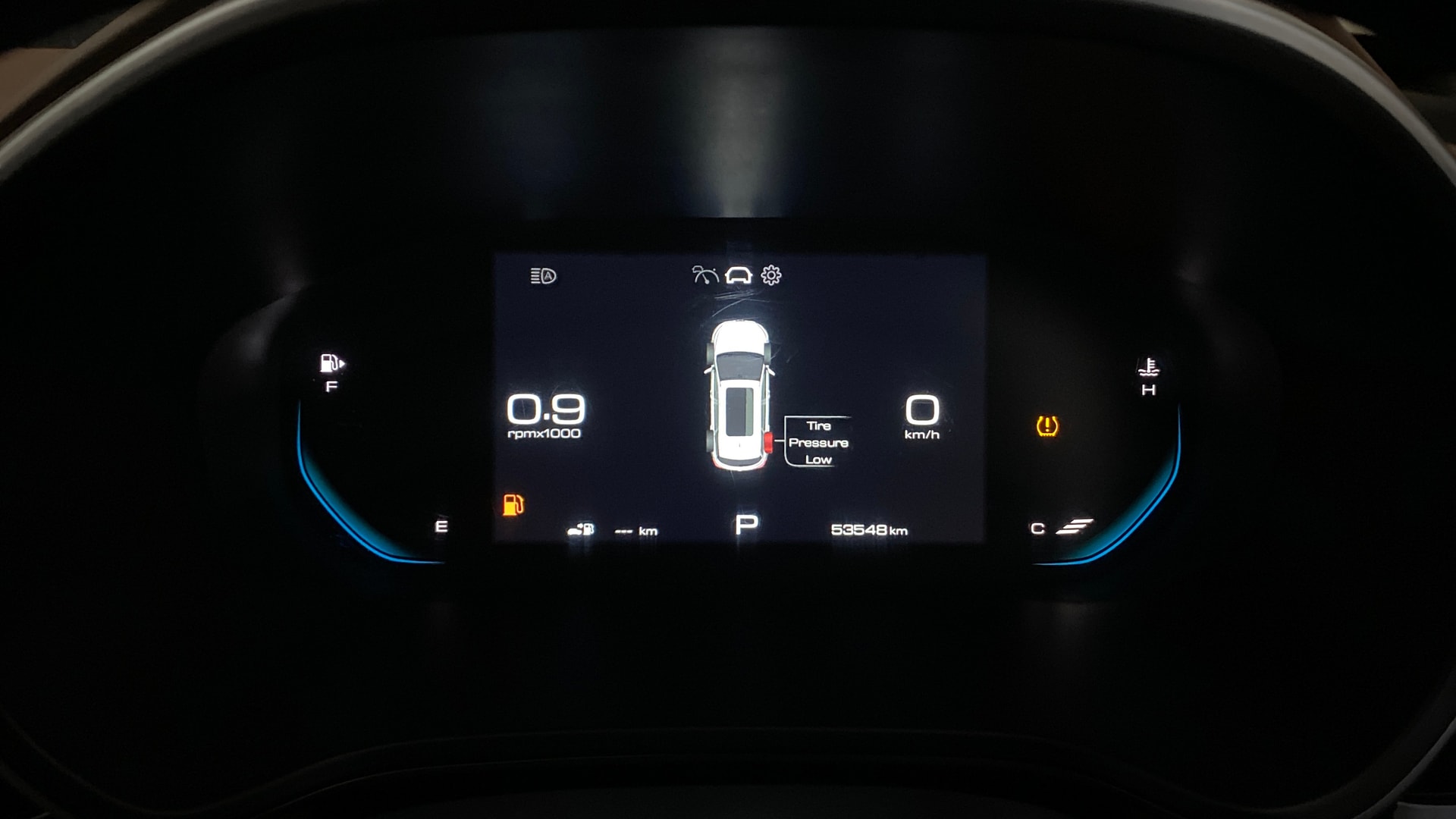 View 2024 MG Hector Plus Savvy Pro 7 Seater CVT Petrol Image 22 Used 2024 MG Hector Plus Savvy Pro 7 Seater CVT Petrol Image 22