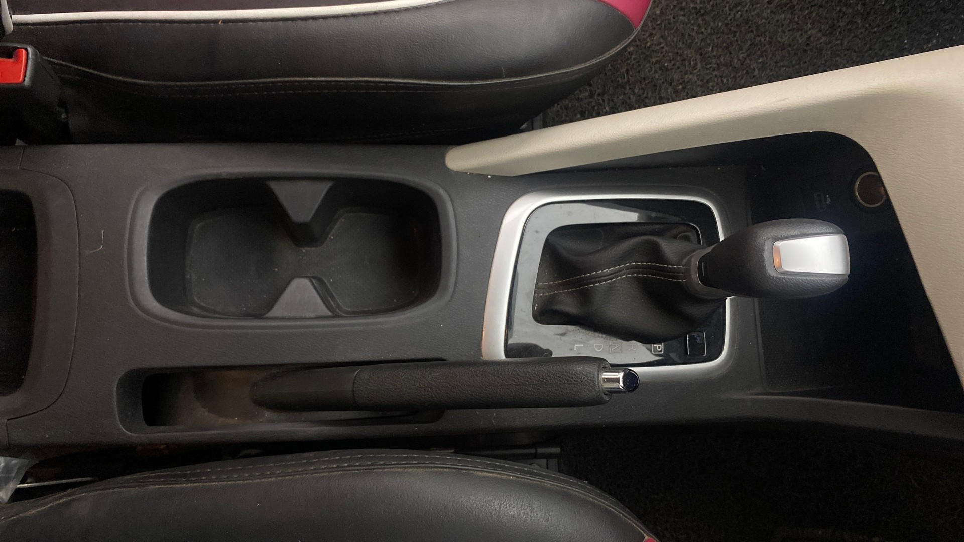 View 2022 Nissan Magnite Turbo XV CVT Image 39 Used 2022 Nissan Magnite Turbo XV CVT Image 39