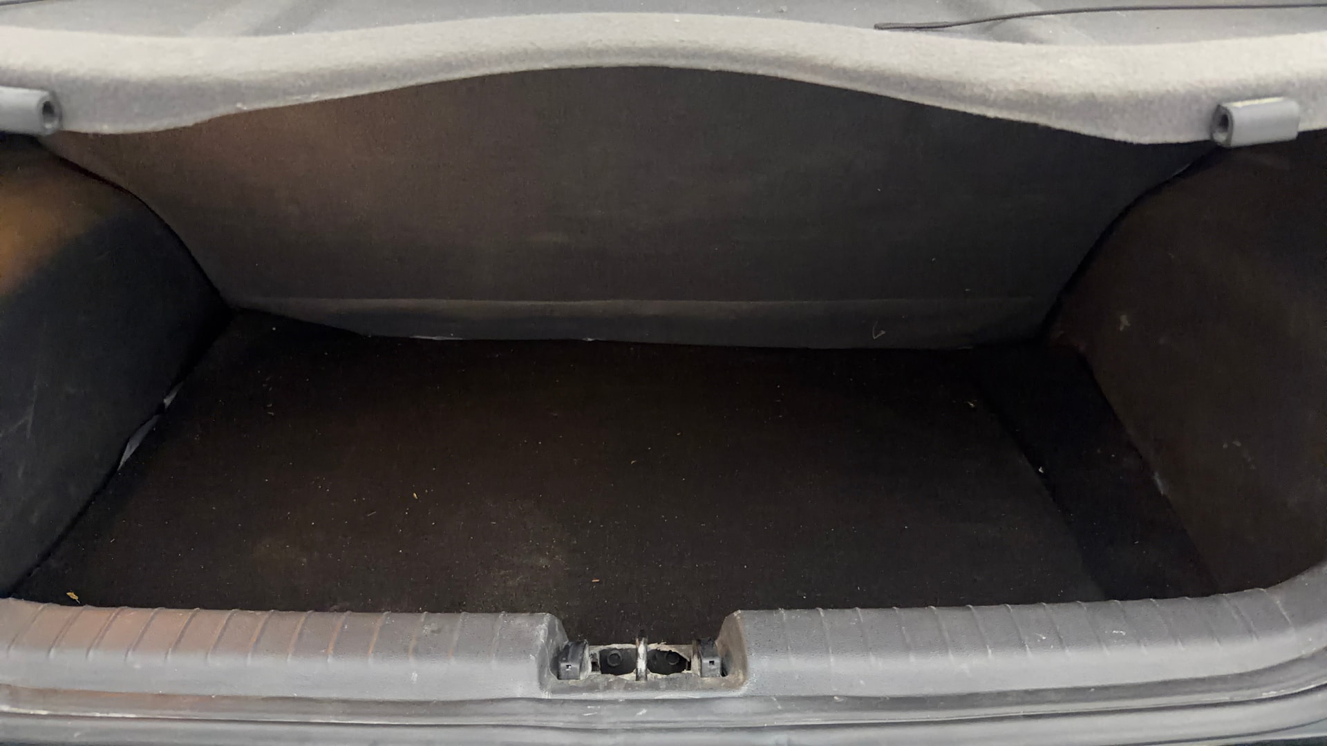 View 2023 Hyundai Grand i10 Nios Sportz Petrol Image 11 Used 2023 Hyundai Grand i10 Nios Sportz Petrol Image 11