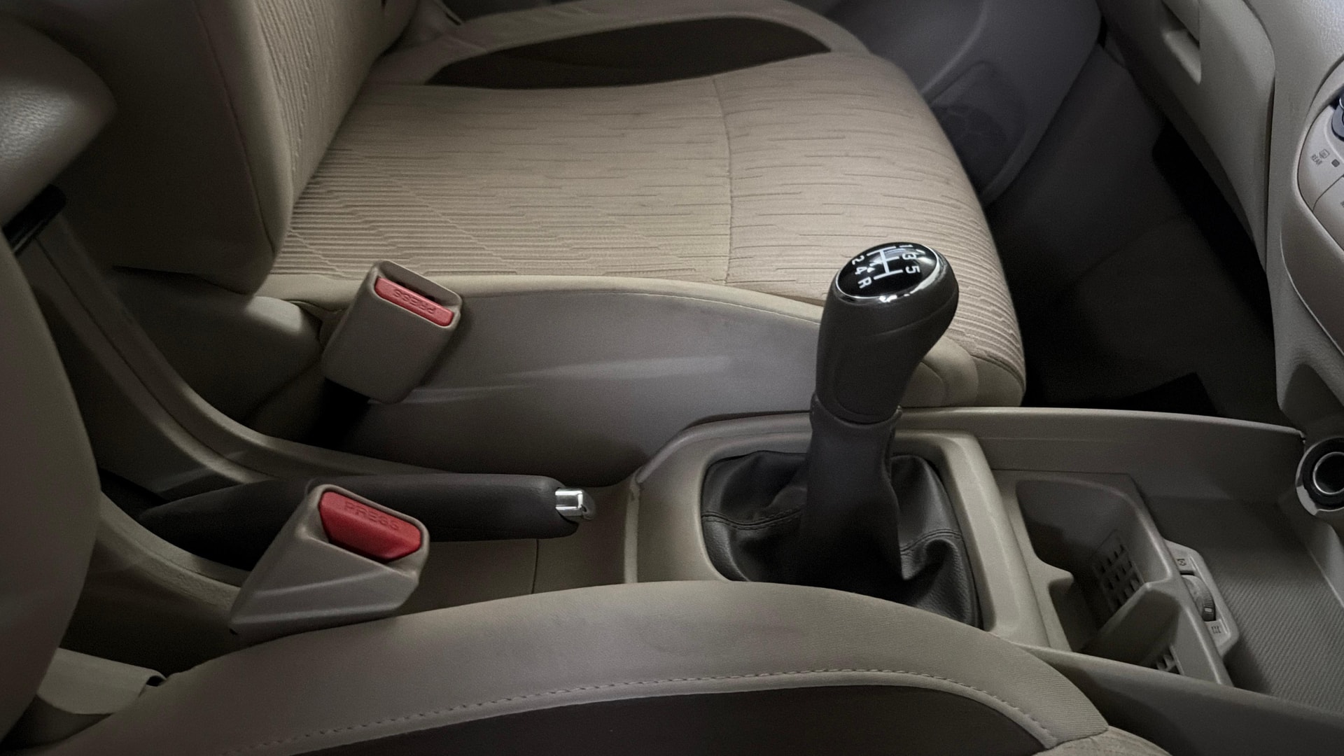 View 2019 Maruti Suzuki 1000 Base Variant Image 40 Used 2019 Maruti Suzuki 1000 Base Variant Image 40