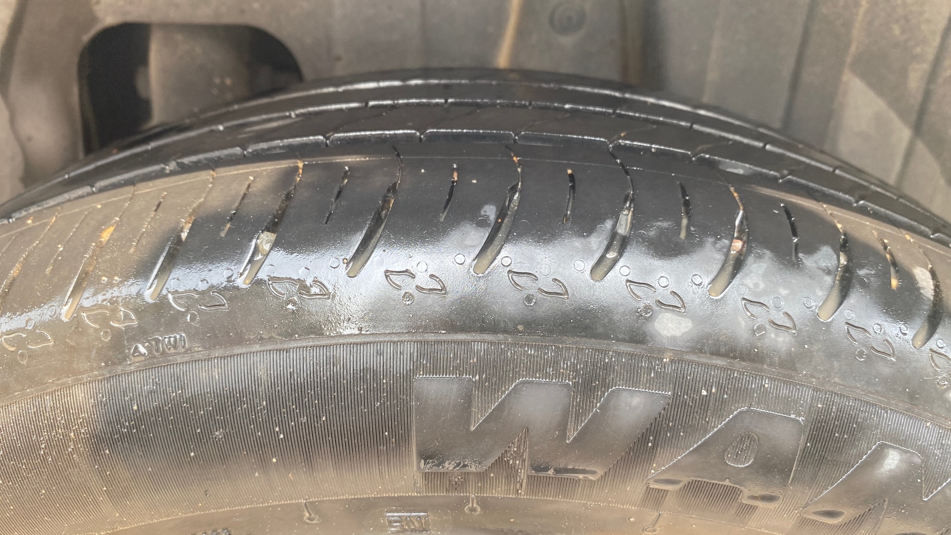 View 2019 Mahindra XUV300 W4 Petrol BS IV Image 20 Used 2019 Mahindra XUV300 W4 Petrol BS IV Image 20