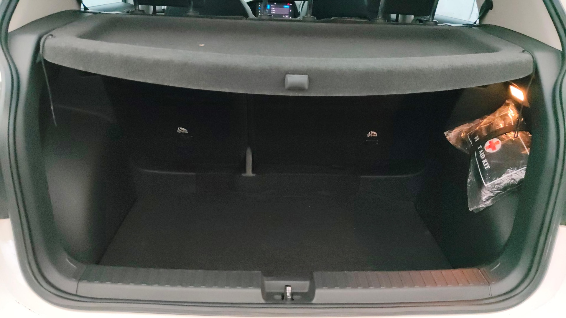View 2023 Volkswagen Taigun 1.0 TSI Topline AT Image 11 Used 2023 Volkswagen Taigun 1.0 TSI Topline AT Image 11