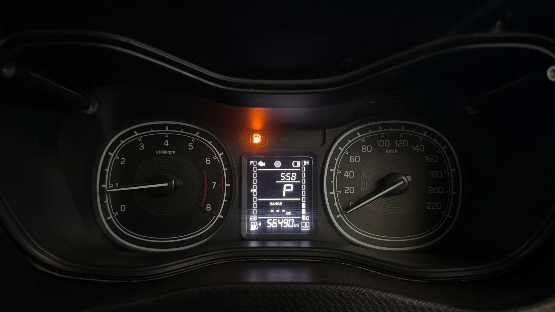 View 2020 Maruti Suzuki 1000 Base Variant Image 35 Used 2020 Maruti Suzuki 1000 Base Variant Image 35