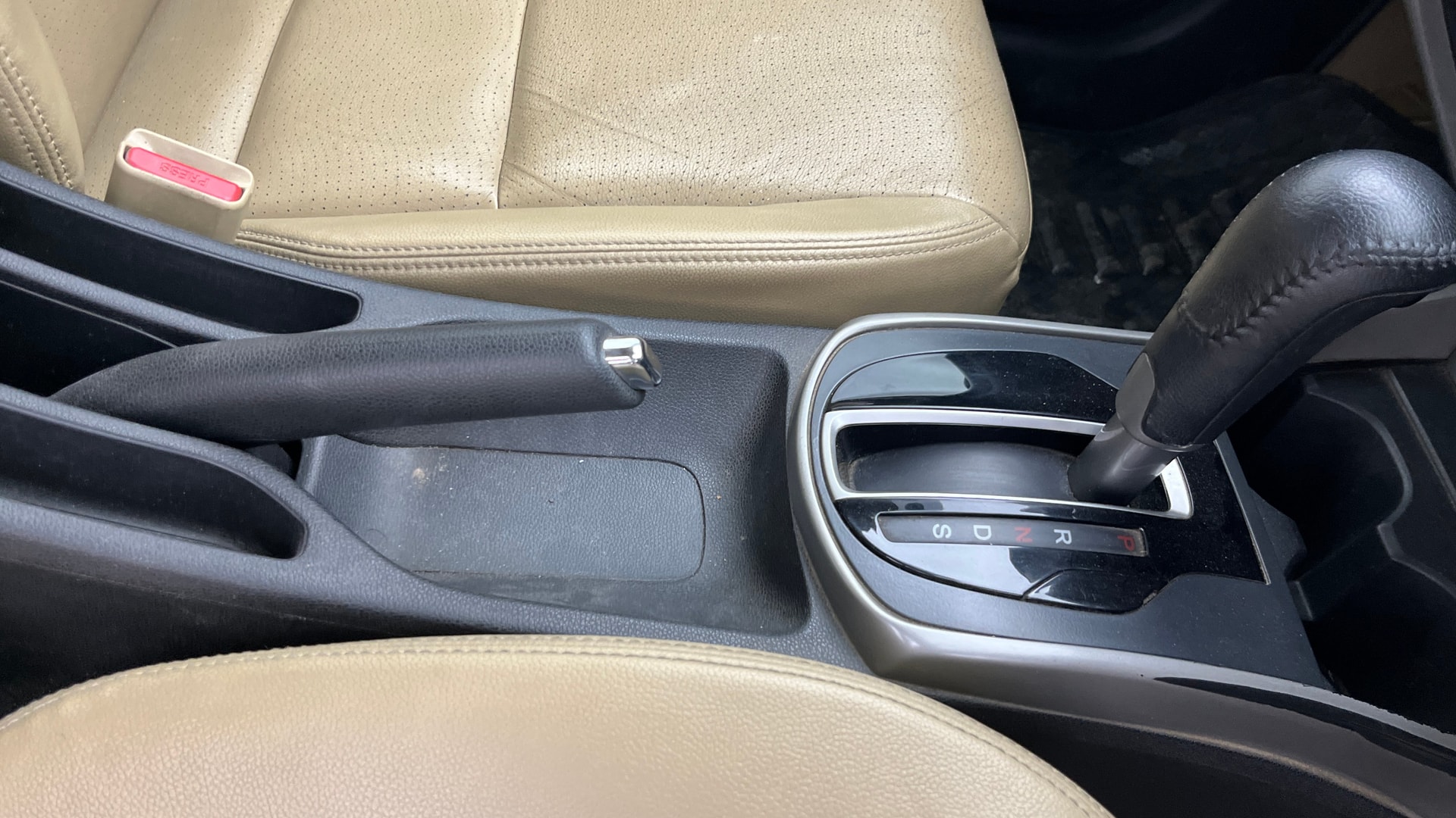 View 2018 Honda City ZX CVT Image 40 Used 2018 Honda City ZX CVT Image 40