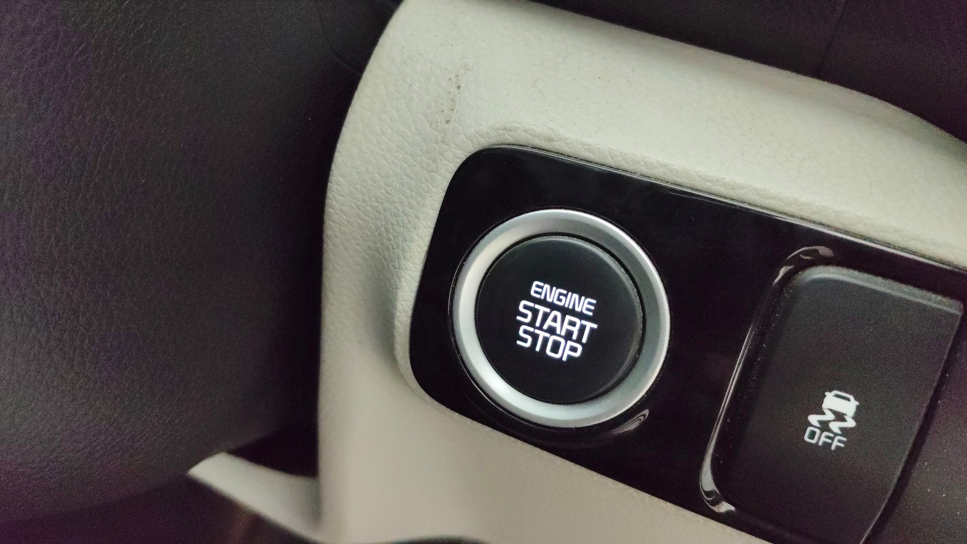 View 2022 Kia Sonet HTX DCT Petrol Image 36 Used 2022 Kia Sonet HTX DCT Petrol Image 36