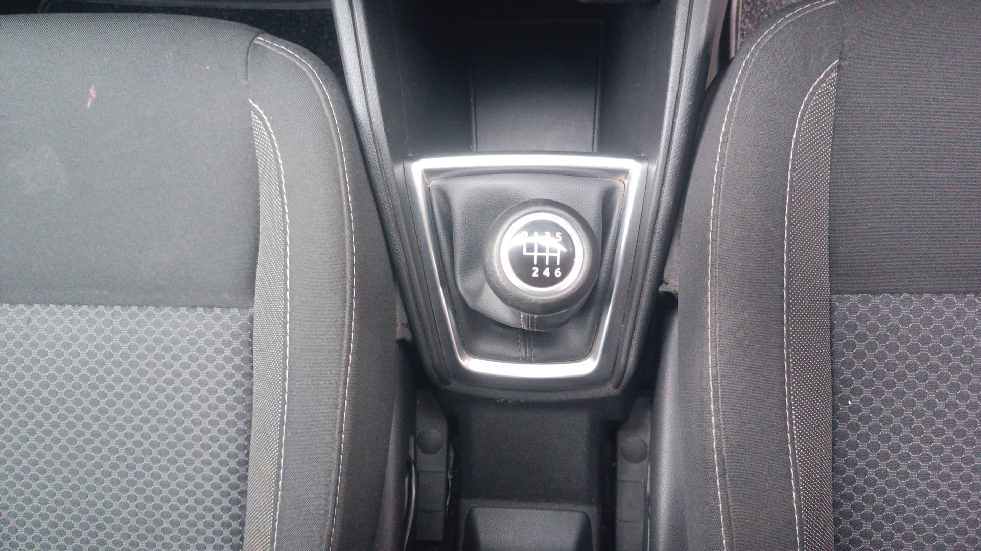 View 2022 Nissan Kicks 1.3 Turbo XV Image 40 Used 2022 Nissan Kicks 1.3 Turbo XV Image 40
