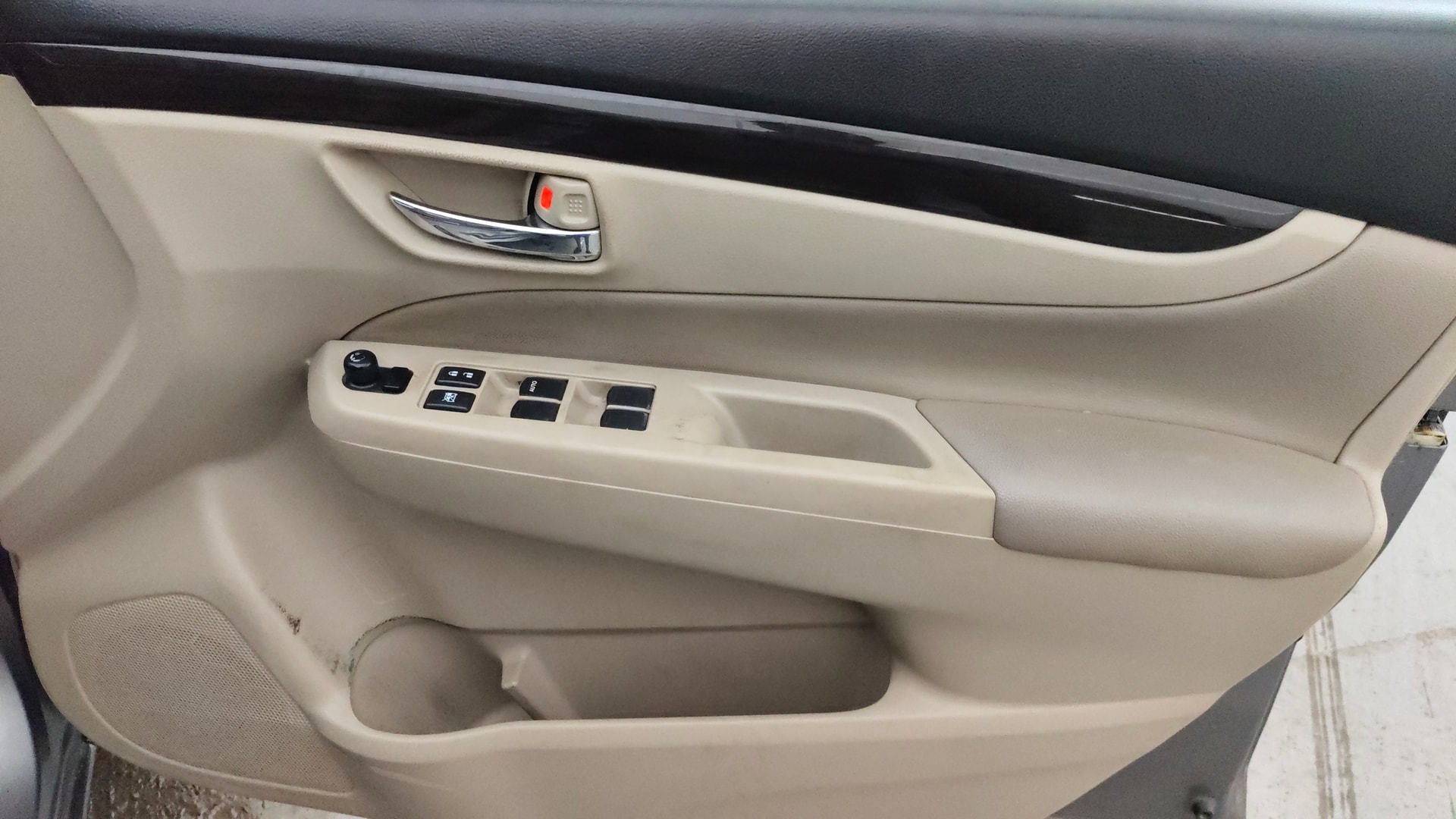 View 2016 Maruti Suzuki 1000 Base Variant Image 33 Used 2016 Maruti Suzuki 1000 Base Variant Image 33