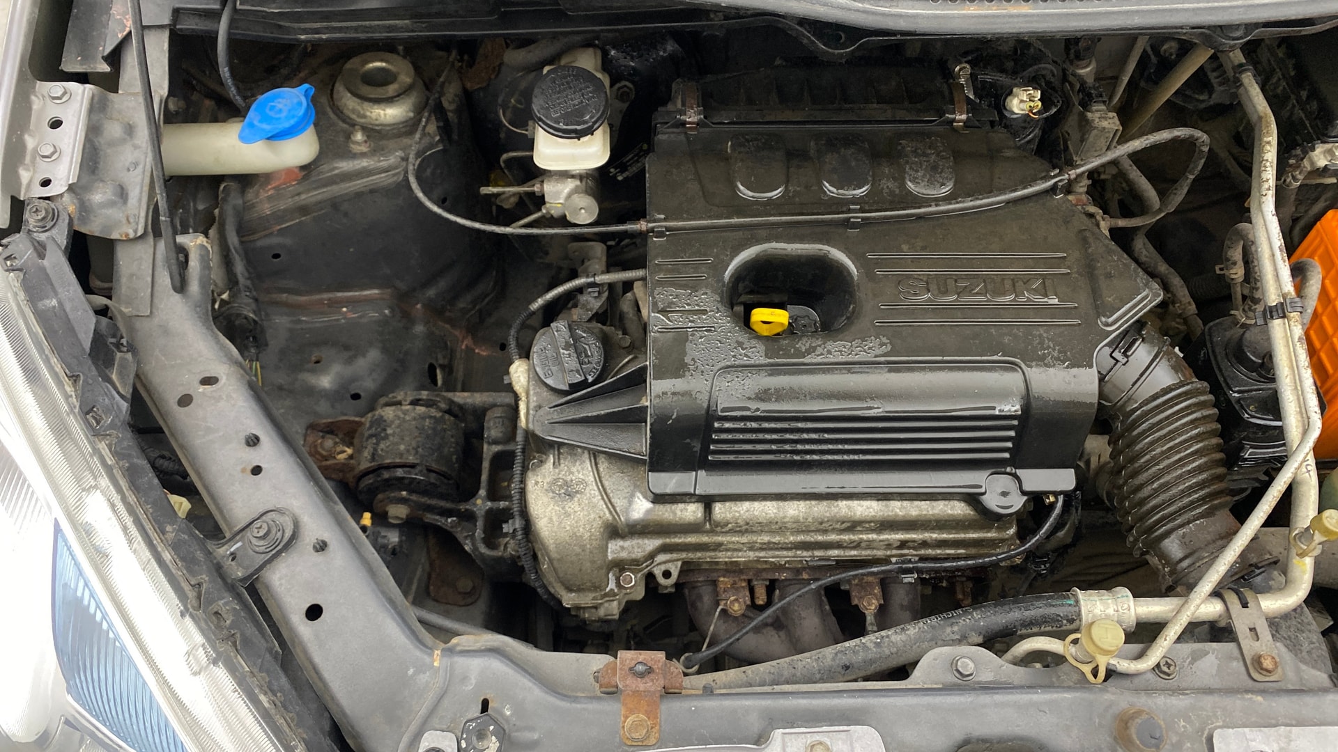View 2016 Maruti Suzuki 1000 Base Variant Image 3 Used 2016 Maruti Suzuki 1000 Base Variant Image 3