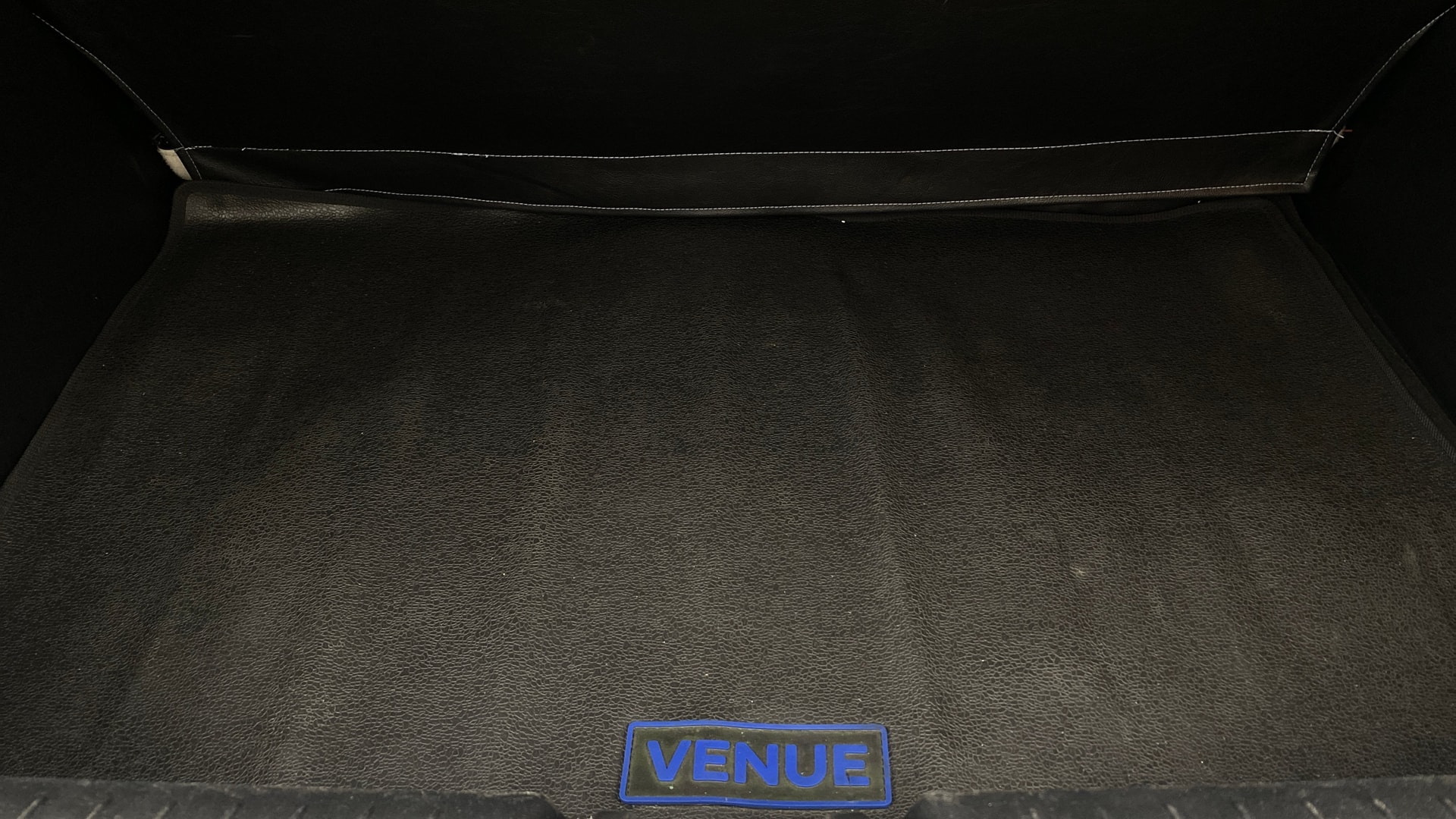 View 2021 Hyundai Venue SX 1.0 iMT Petrol Image 11 Used 2021 Hyundai Venue SX 1.0 iMT Petrol Image 11