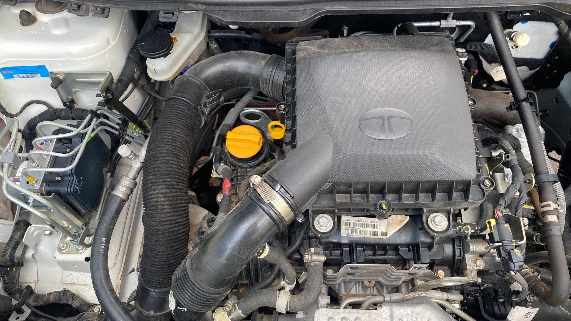 View 2024 Tata Curvv Smart 1.2 Revotron Petrol 6MT Image 3 Used 2024 Tata Curvv Smart 1.2 Revotron Petrol 6MT Image 3