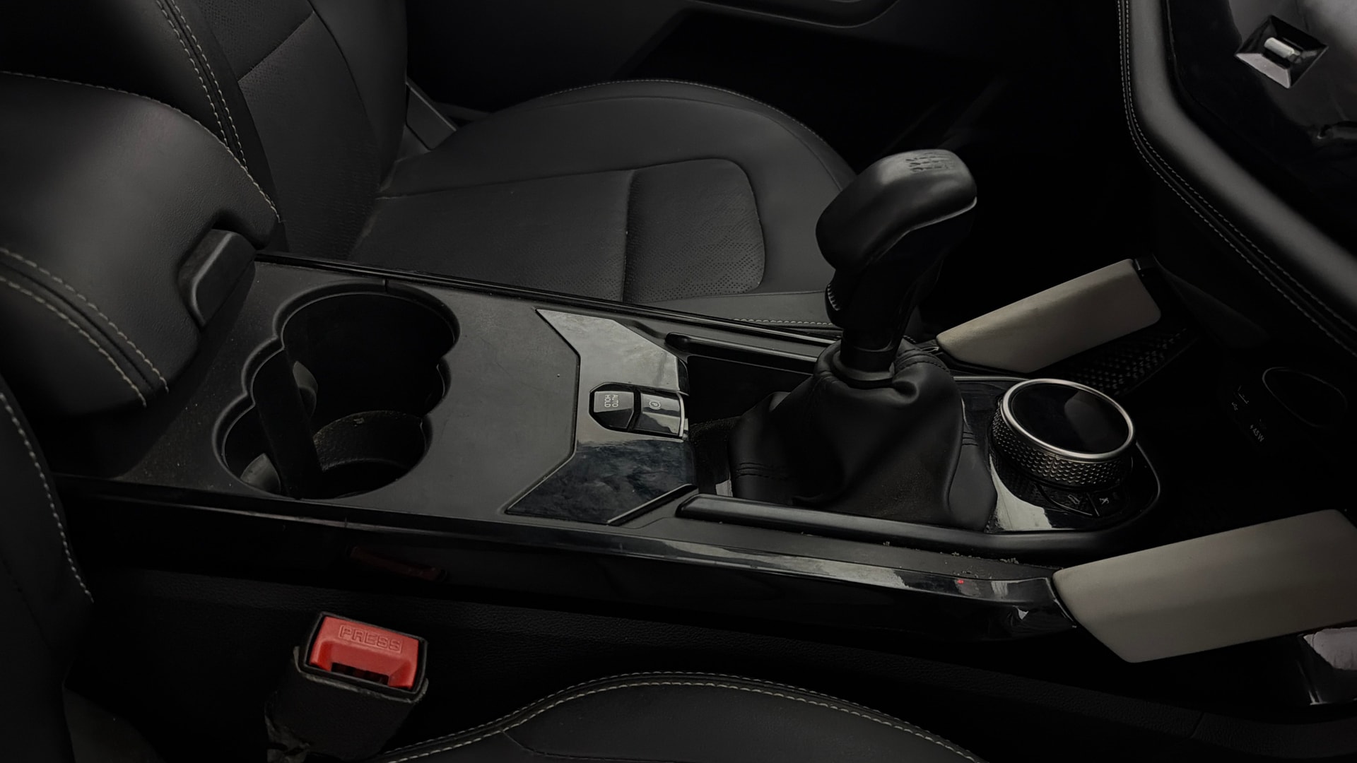 View 2024 Tata Harrier XE Image 41 Used 2024 Tata Harrier XE Image 41