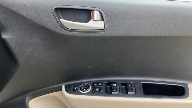 View Hyundai Grand i10 Image 32 Used Hyundai Grand i10 Image 32