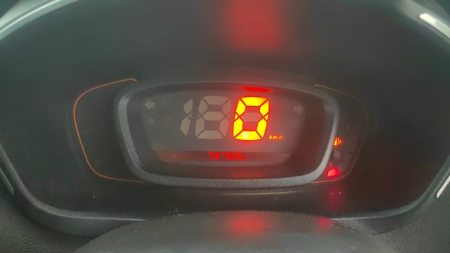 View Renault Kwid Image 33 Used Renault Kwid Image 33