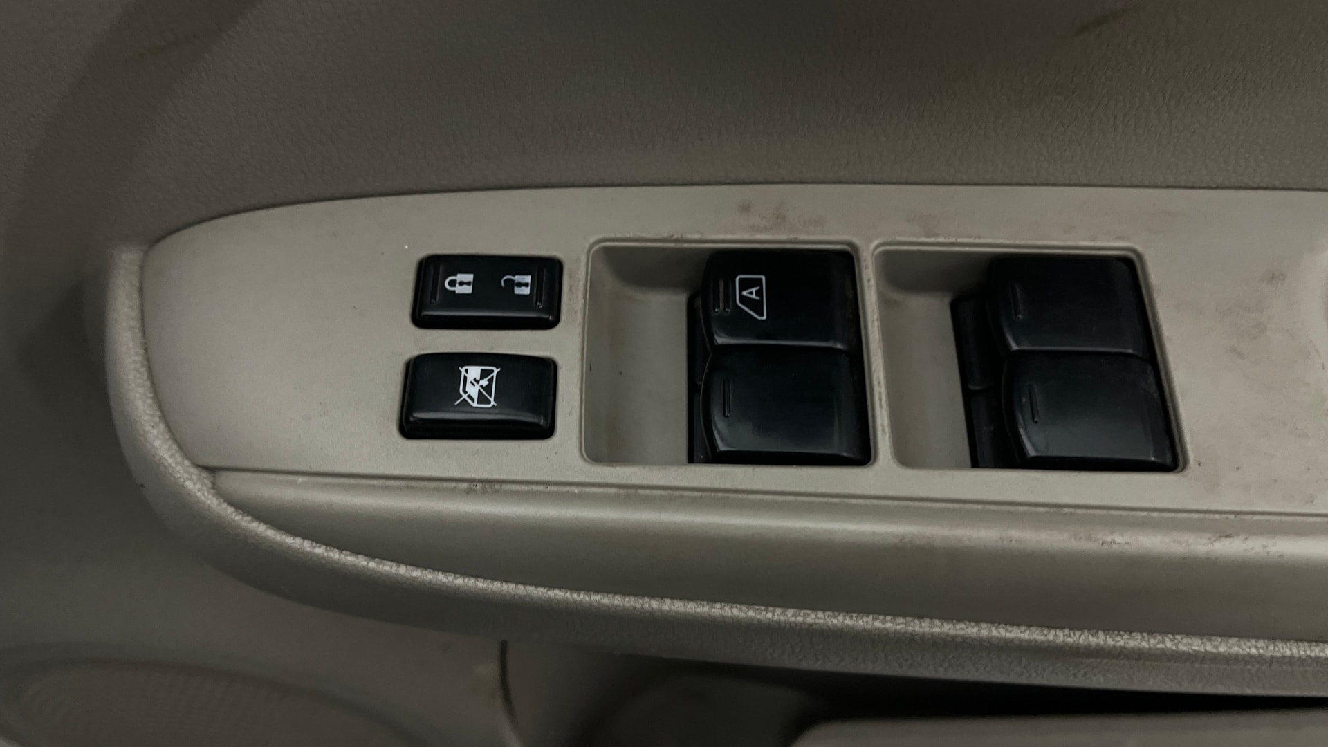 View 2015 Nissan Sunny XL Petrol CVT Image 32 Used 2015 Nissan Sunny XL Petrol CVT Image 32