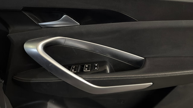 View MG Hector Image 35 Used MG Hector Image 35