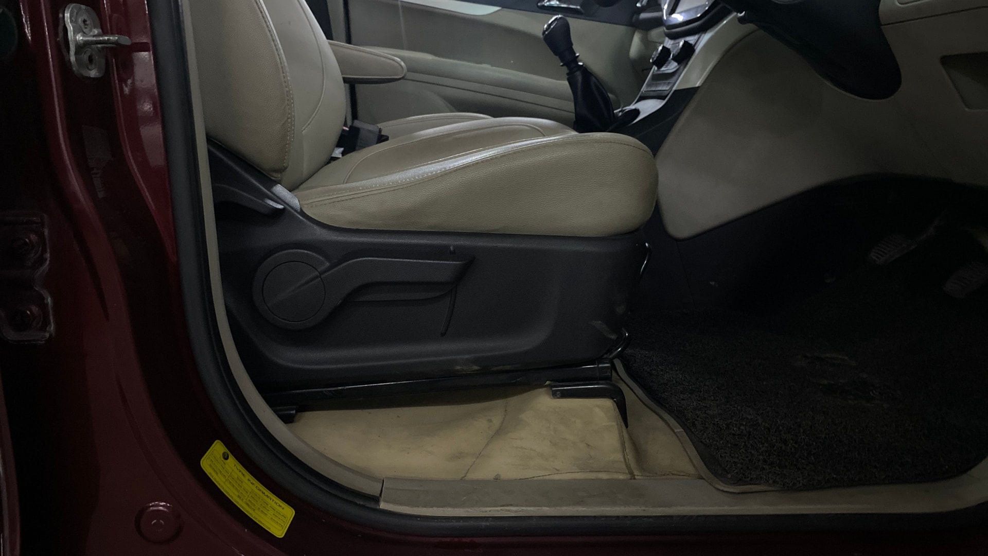 View 2020 Mahindra Marazzo M8 7-Seater Image 20 Used 2020 Mahindra Marazzo M8 7-Seater Image 20