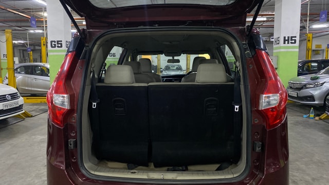 View Mahindra Marazzo Image 11 Used Mahindra Marazzo Image 11