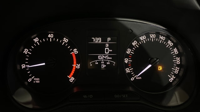 View Skoda Rapid Image 34 Used Skoda Rapid Image 34