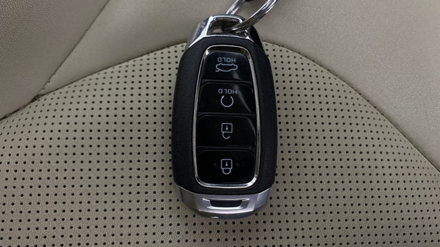 View Hyundai Verna Image 19 Used Hyundai Verna Image 19