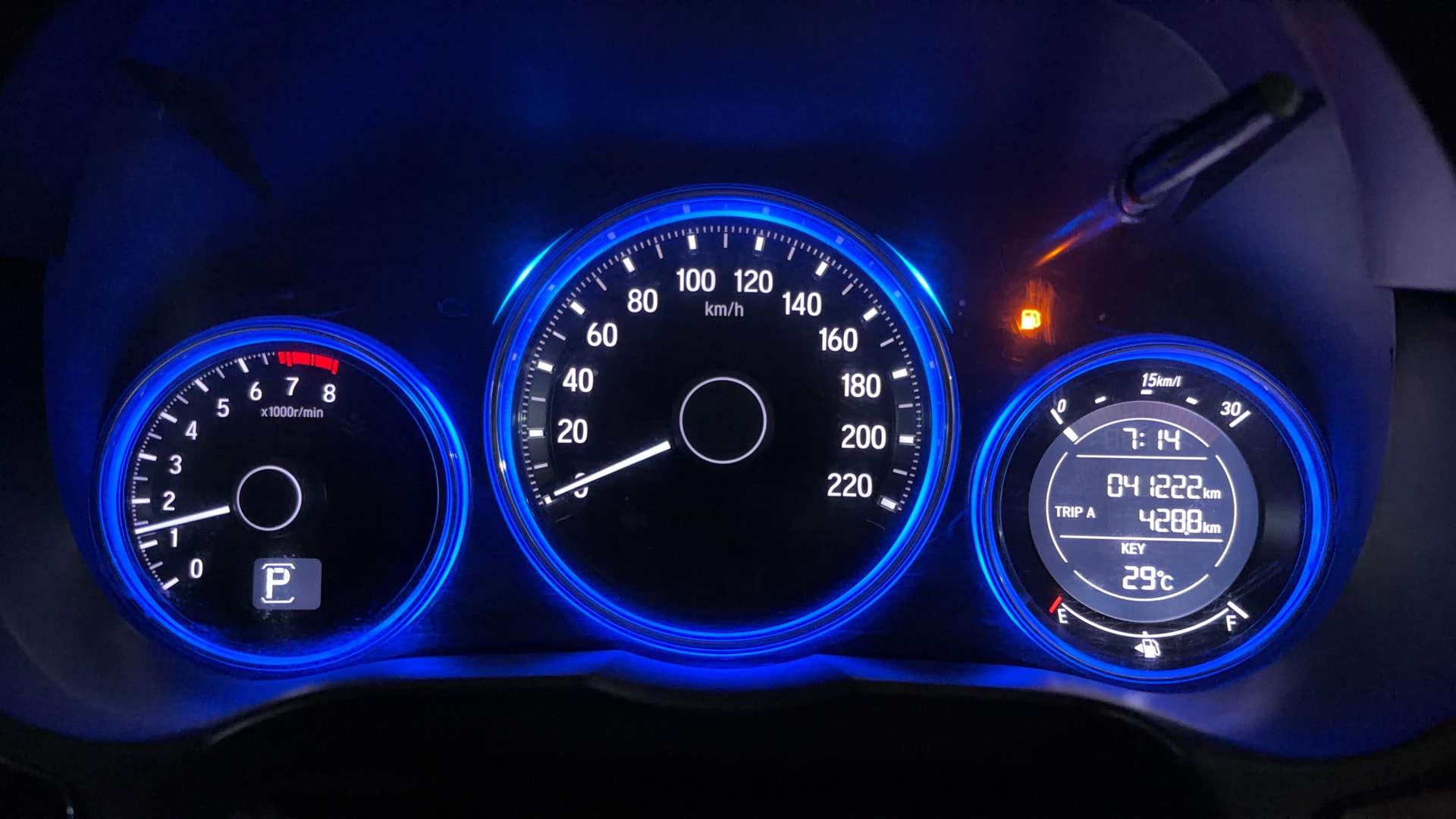 View 2017 Honda City ZX MT Diesel Anniversary Edition Image 21 Used 2017 Honda City ZX MT Diesel Anniversary Edition Image 21