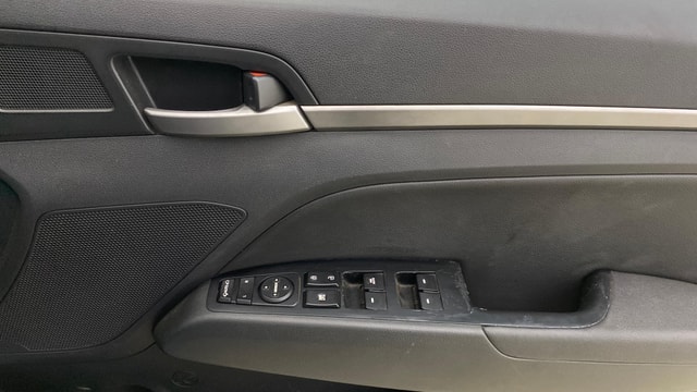 View Hyundai Elantra Image 35 Used Hyundai Elantra Image 35