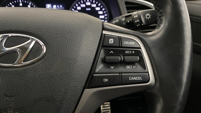 View Hyundai Elantra Image 3 Used Hyundai Elantra Image 3