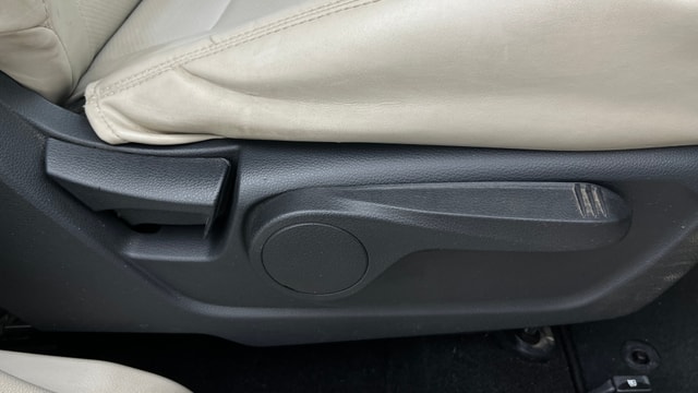 View Mahindra XUV300 Image 11 Used Mahindra XUV300 Image 11