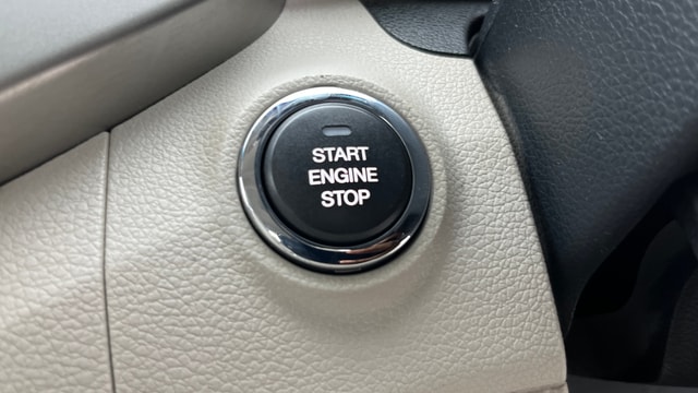 View Mahindra XUV300 Image 39 Used Mahindra XUV300 Image 39